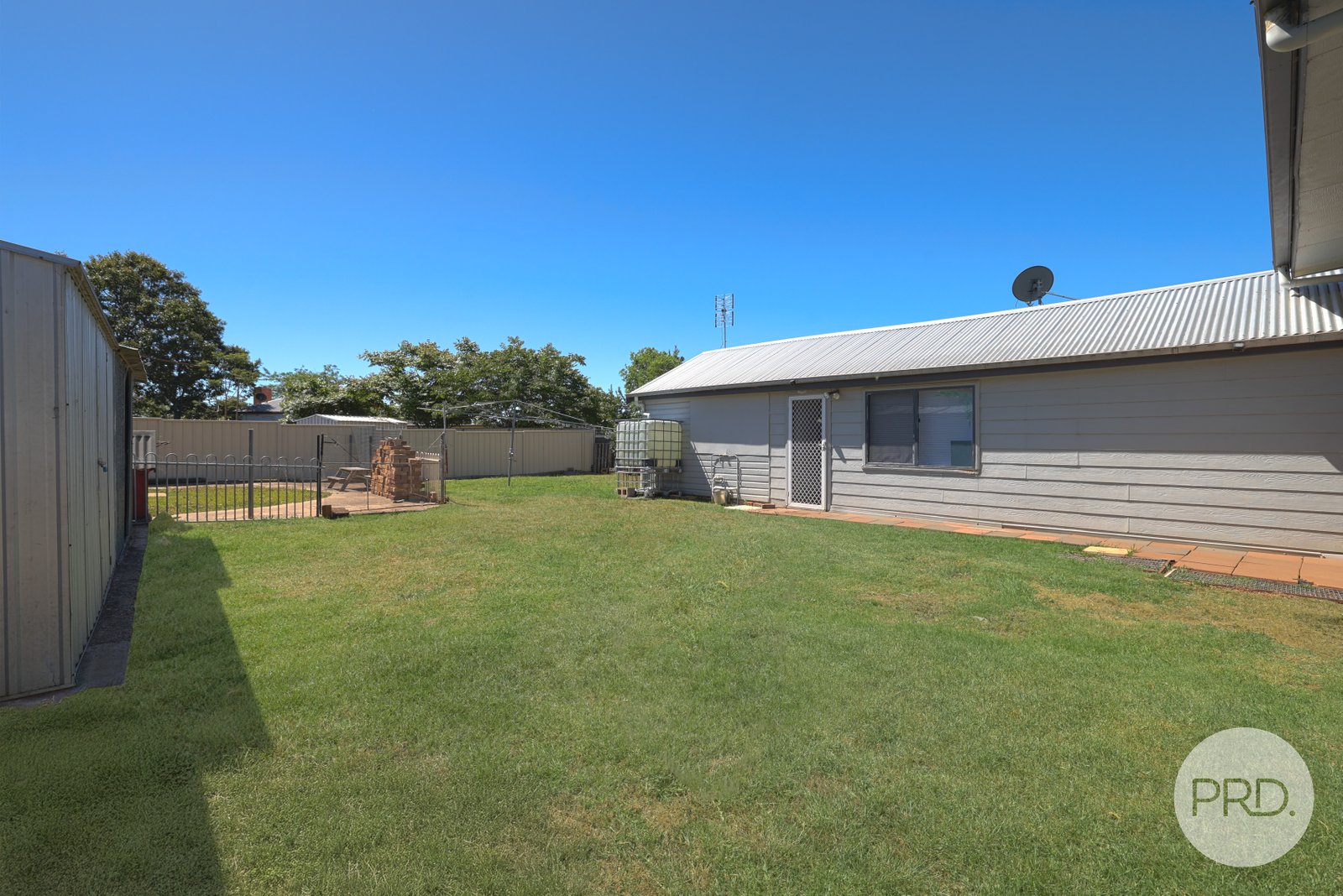 32 Robert Street TAMWORTH 22