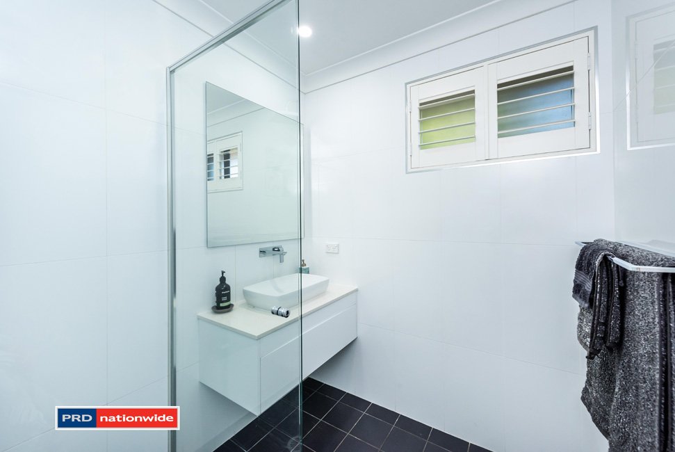 32 Ronald Avenue SHOAL BAY 19