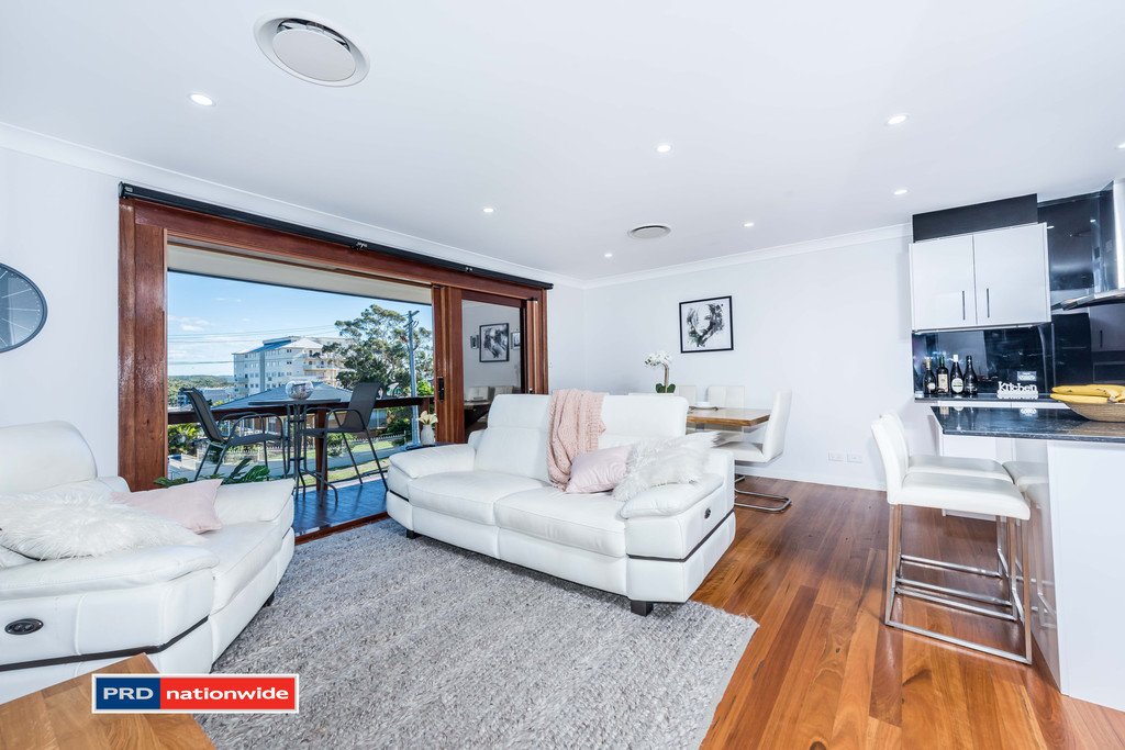 32 Ronald Avenue SHOAL BAY 14