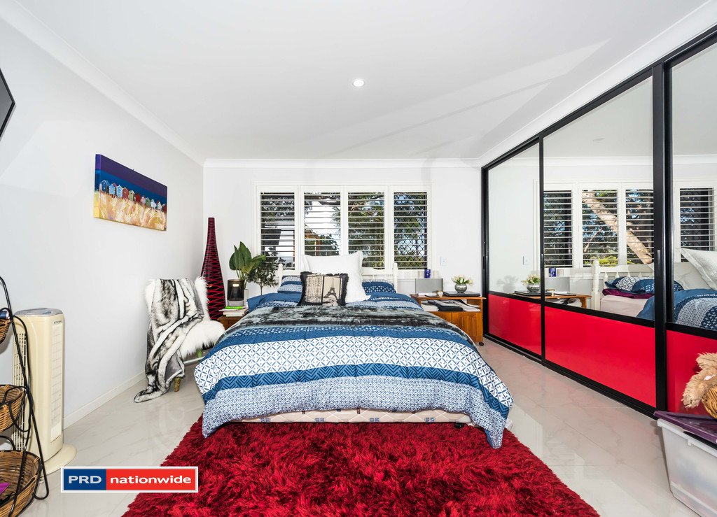 32 Ronald Avenue SHOAL BAY 21