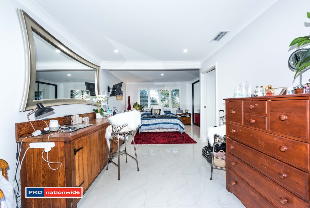 32 Ronald Avenue SHOAL BAY 23