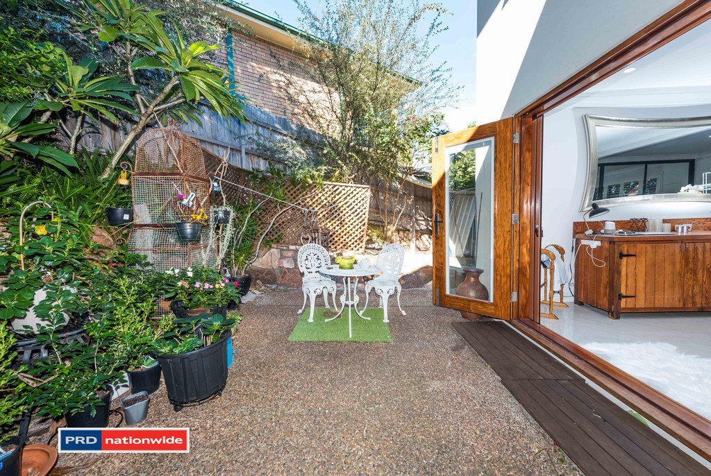 32 Ronald Avenue SHOAL BAY 24