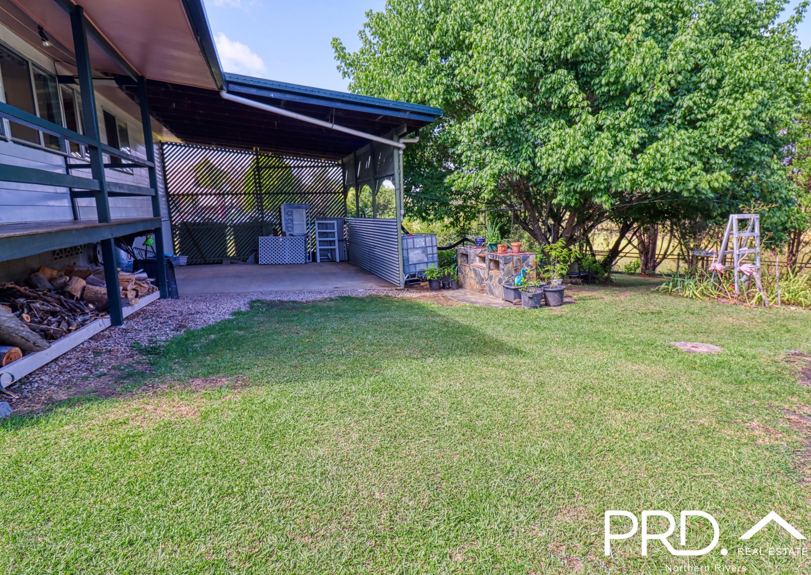 32 Roseberry Street WOODENBONG 4