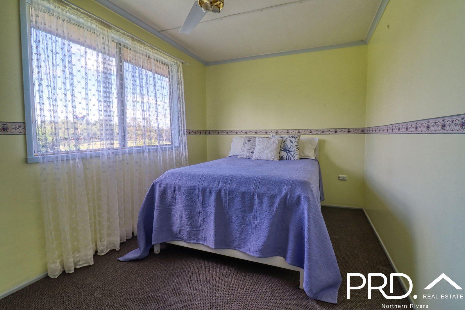 32 Roseberry Street WOODENBONG 11