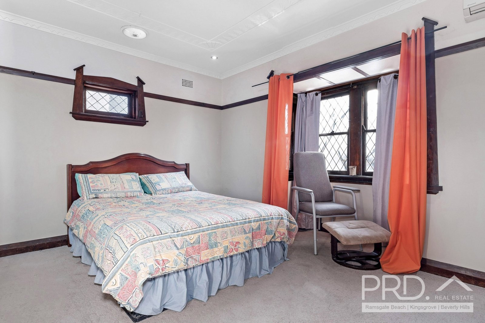 32 Ross Street GLADESVILLE 11