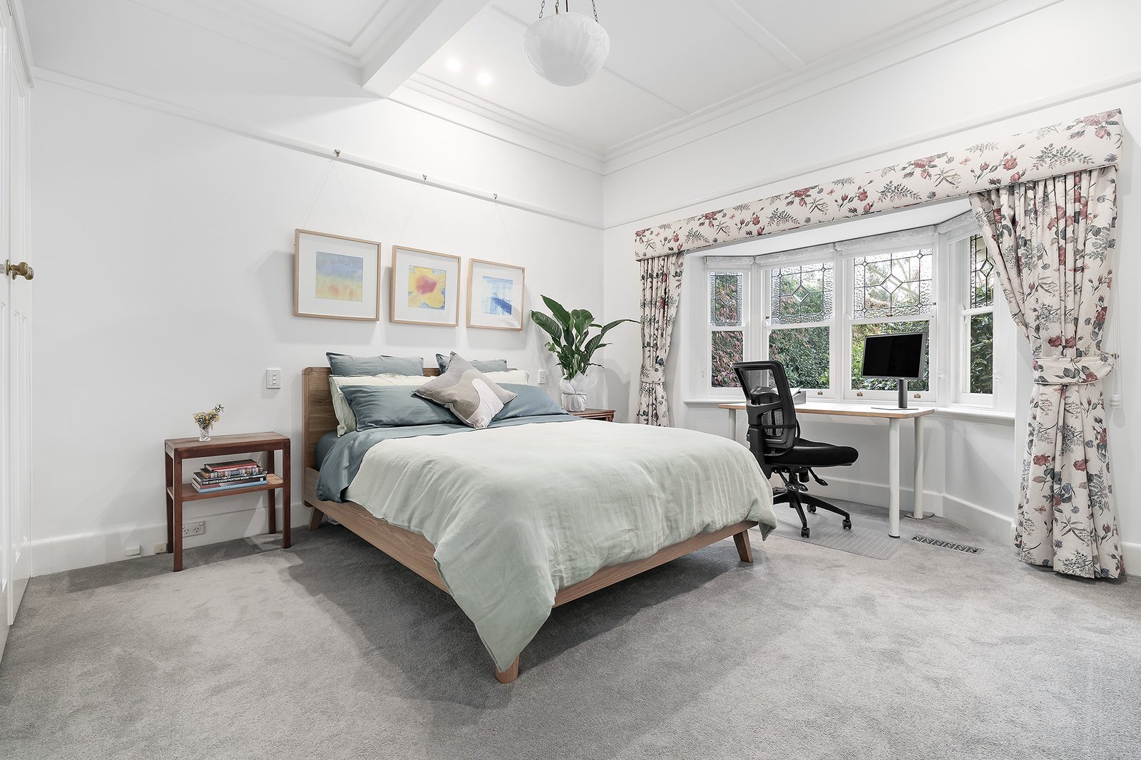 Real Estate and Property in 32 Rowland Street, Kew, VIC