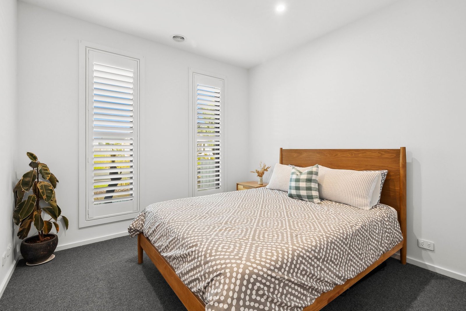 Real Estate and Property in 32 Saltbush Circuit, Point Lonsdale, VIC