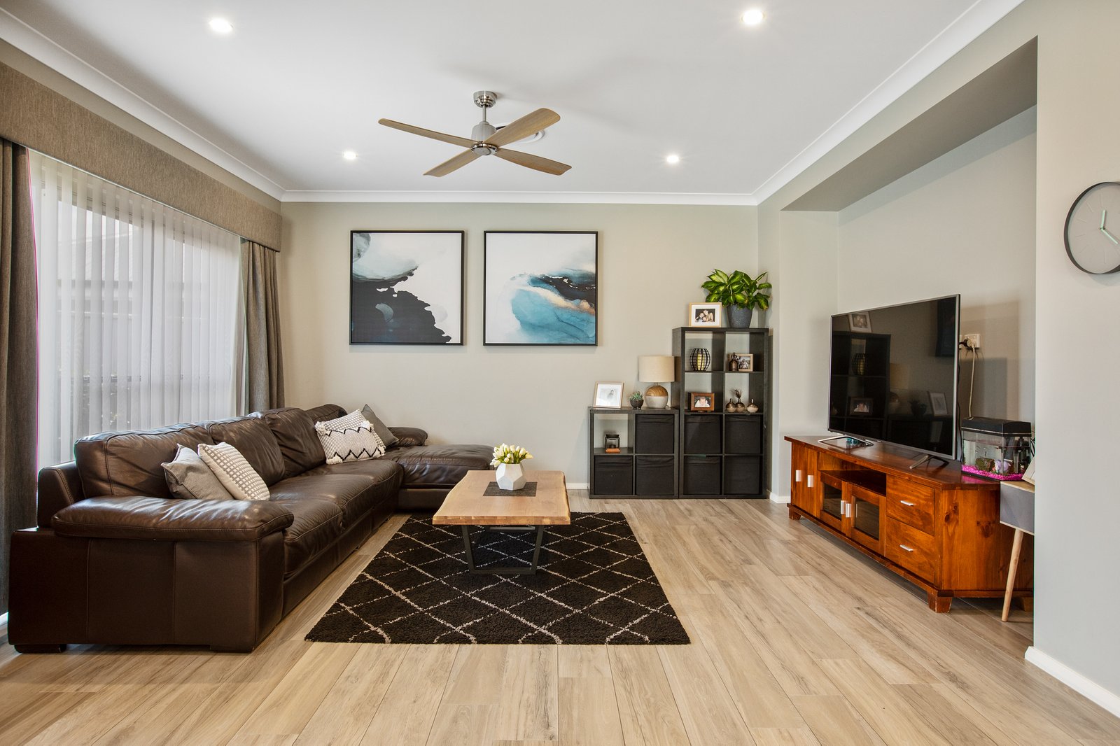 32 Sapphire Drive RUTHERFORD 9