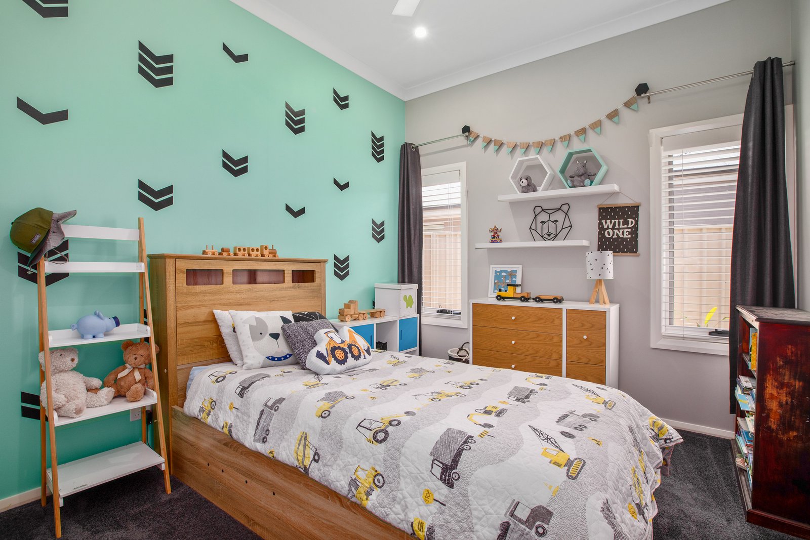 32 Sapphire Drive RUTHERFORD 25