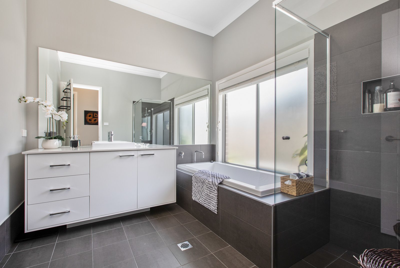 32 Sapphire Drive RUTHERFORD 26