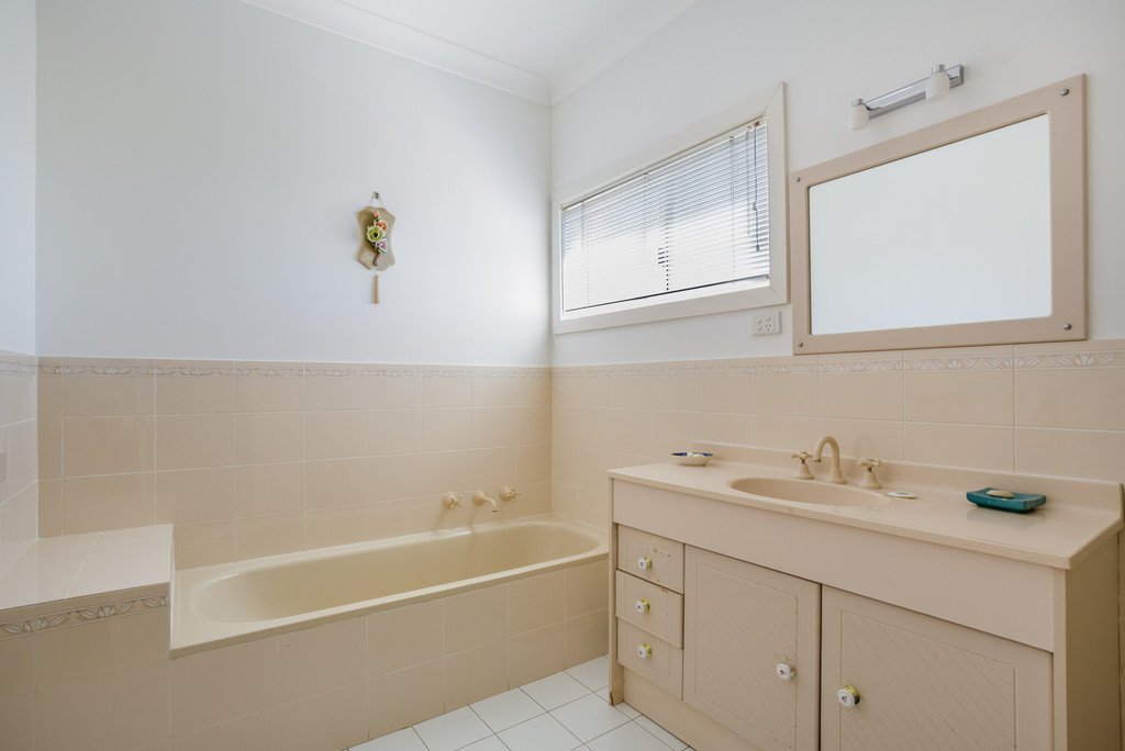 32 Scott Circuit,  SALAMANDER BAY 18