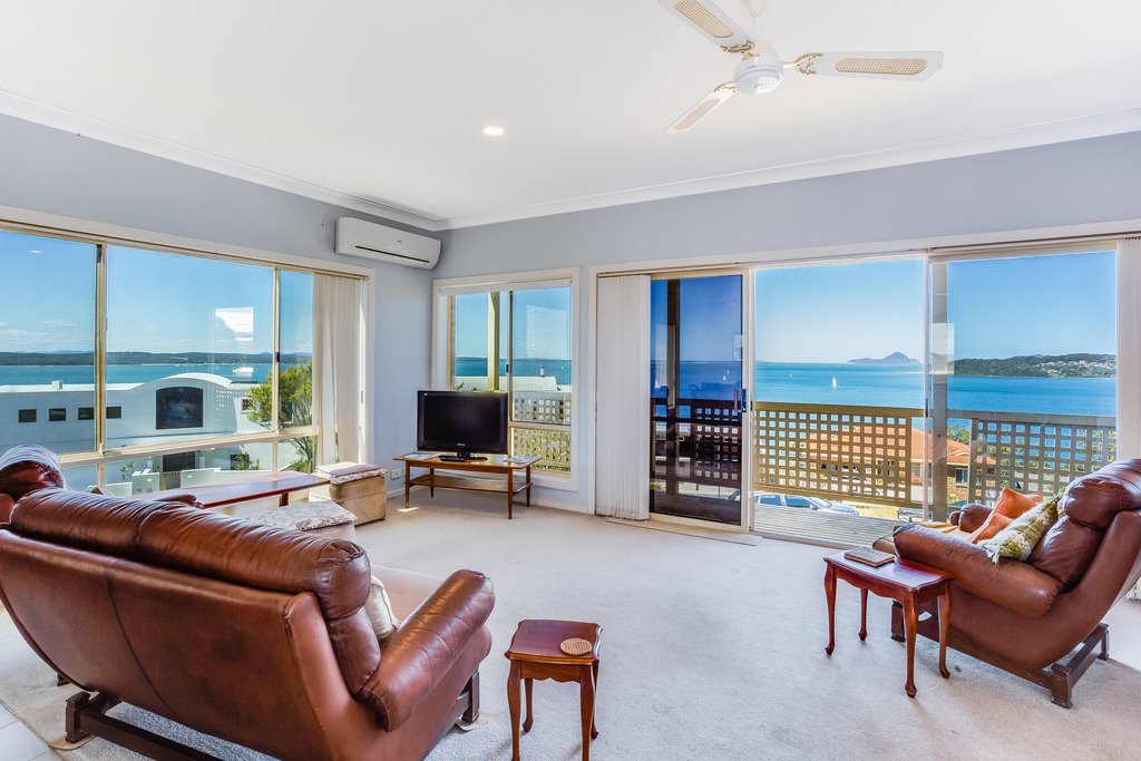 32 Scott Circuit SALAMANDER BAY 1