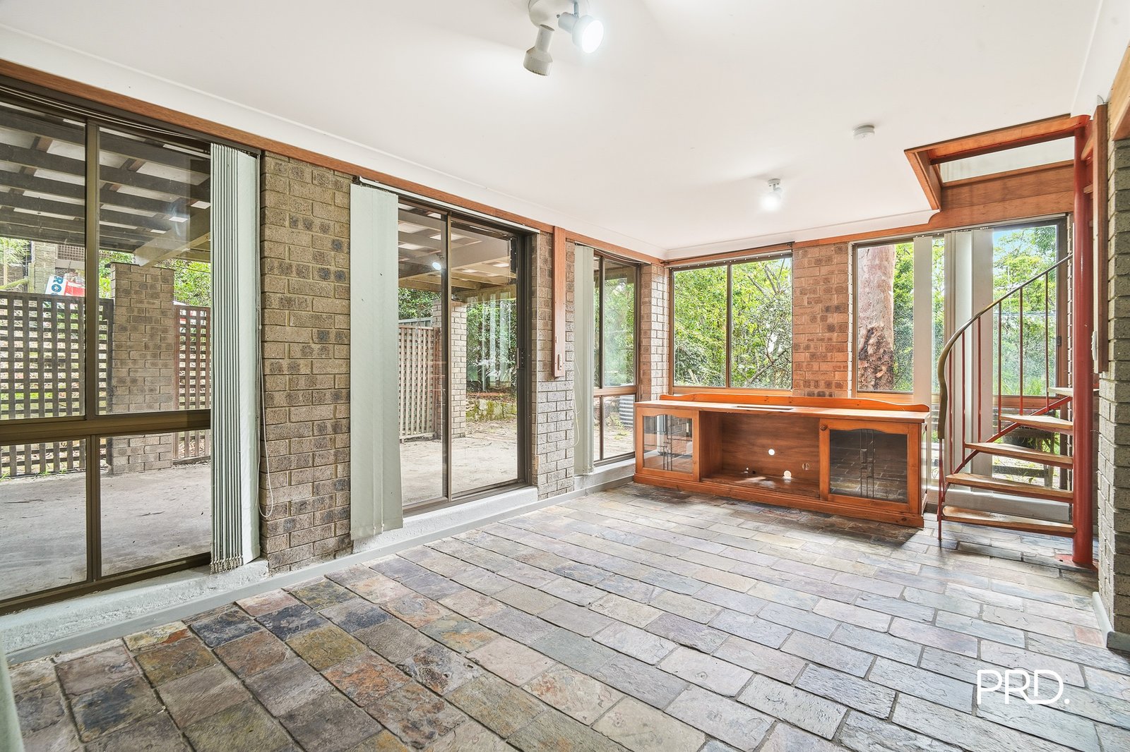 32 Singles Ridge Road Winmalee 2