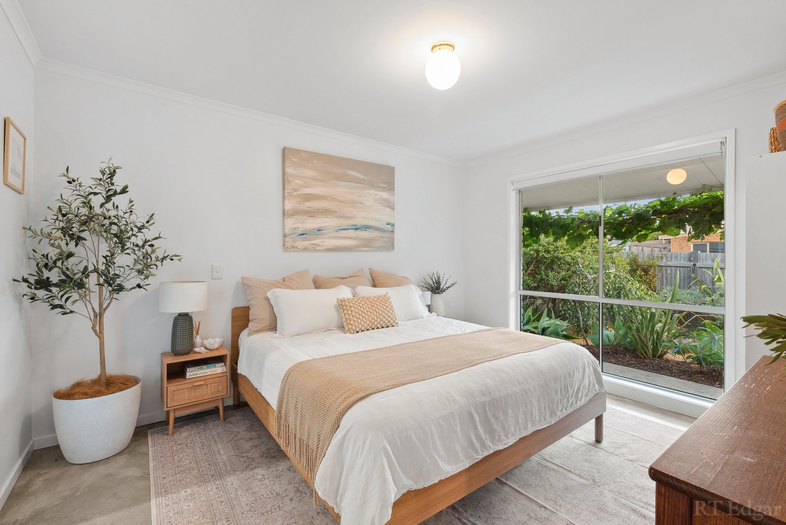 Real Estate and Property in 32 Somerdale Avenue, Ocean Grove, VIC