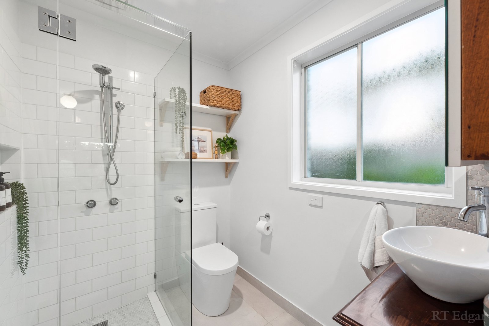 Real Estate and Property in 32 Somerdale Avenue, Ocean Grove, VIC