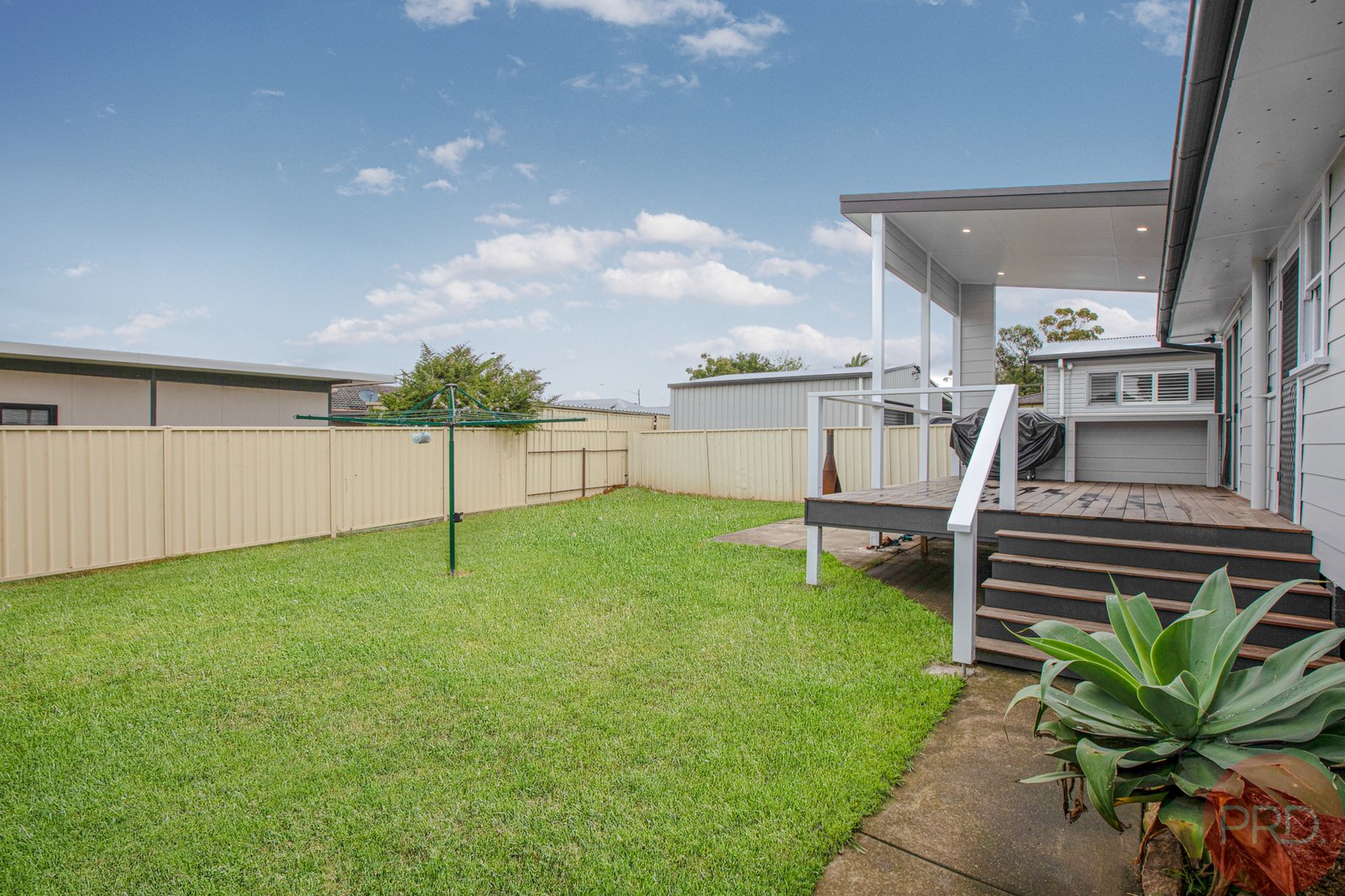 32 Sophia Jane Avenue WOODBERRY 14