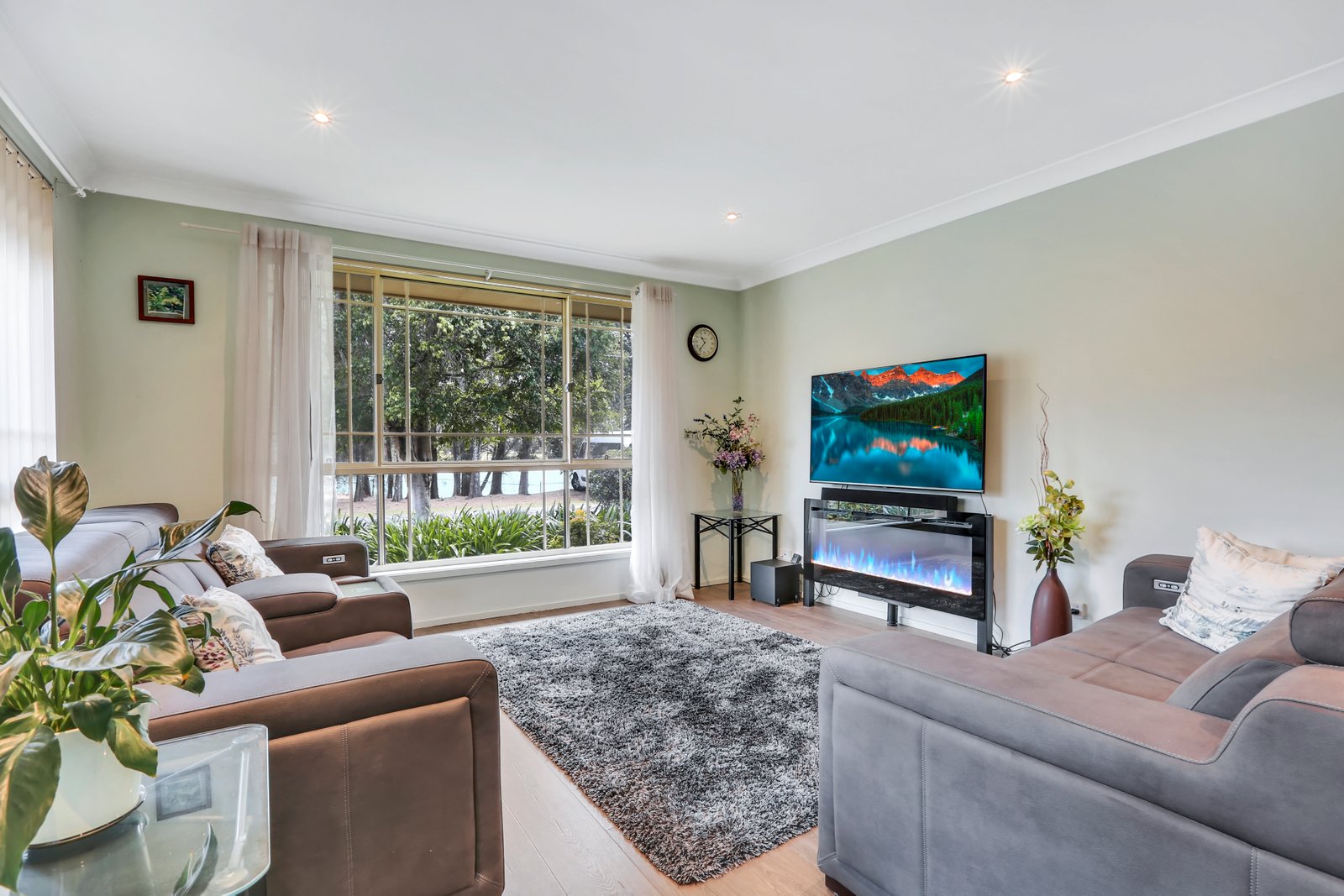 32 Stanthorpe Drive KANAHOOKA 4