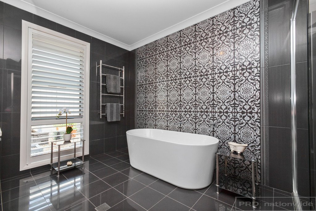 32 Stayard Drive BOLWARRA HEIGHTS 20