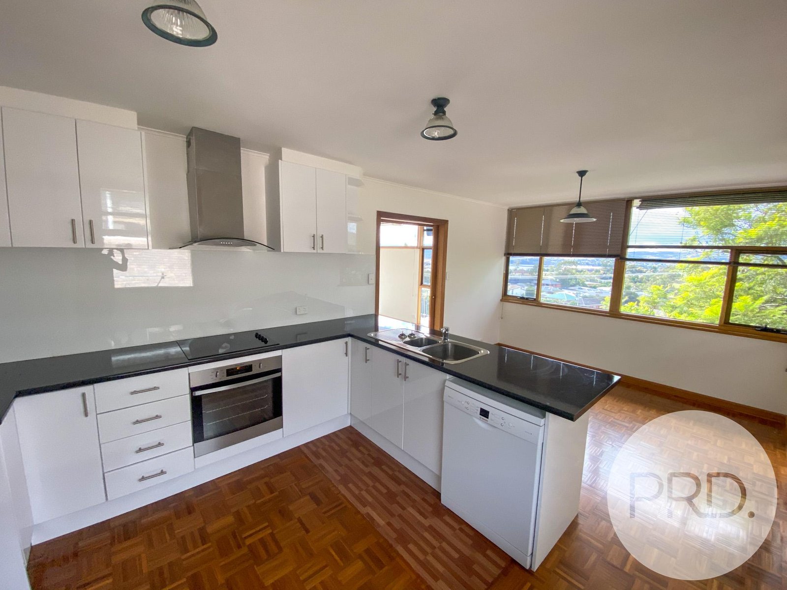 32 Sunshine Road AUSTINS FERRY 6