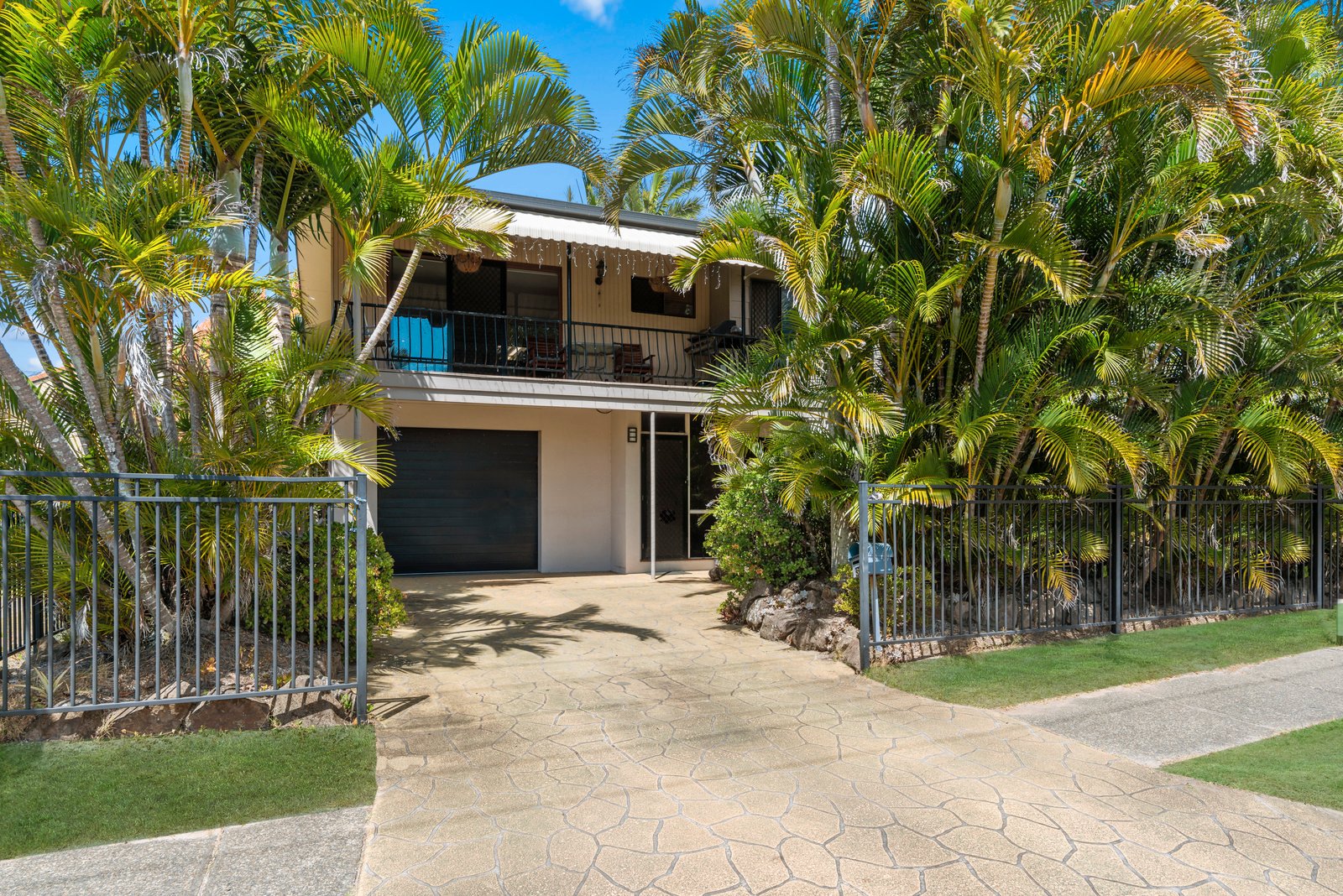 32 Tallebudgera Drive PALM BEACH 7