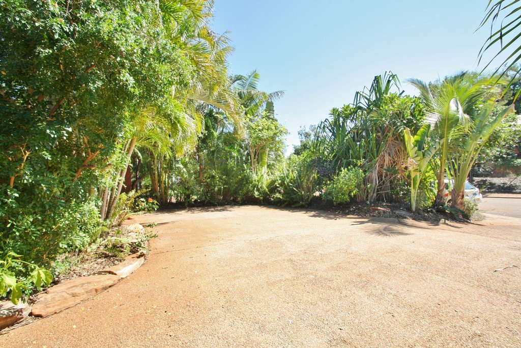 3/2 Tamaki Mews CABLE BEACH 4