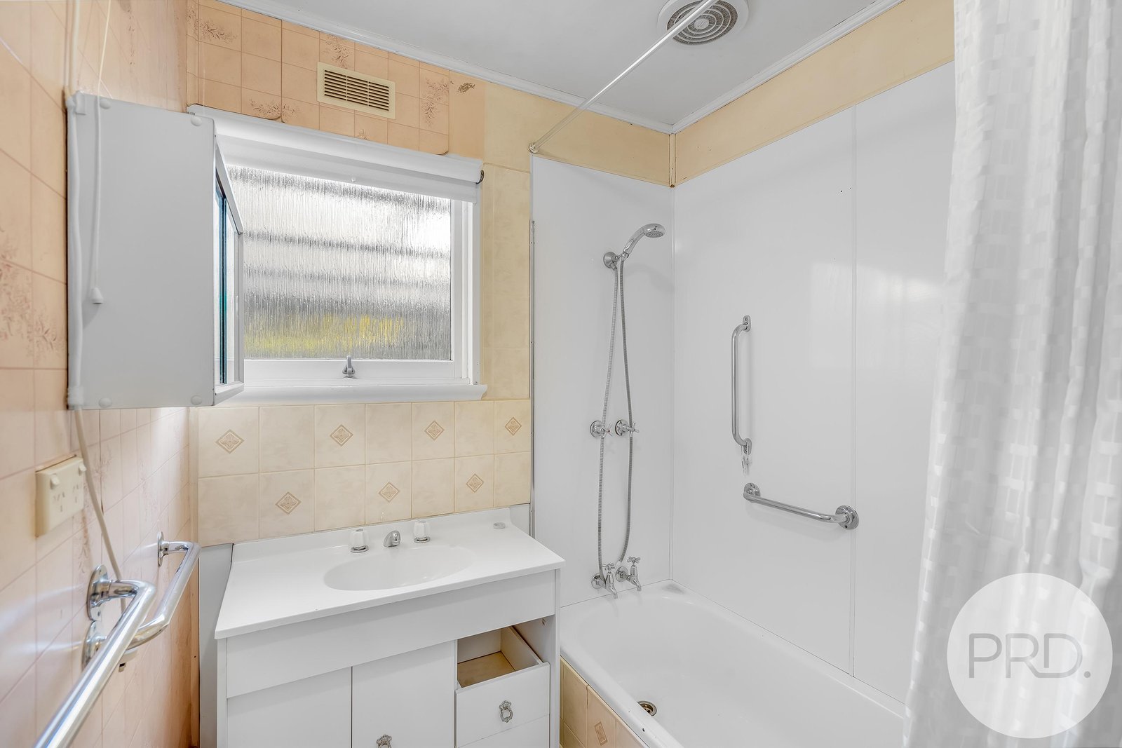 32 Teering Road BERRIEDALE 14