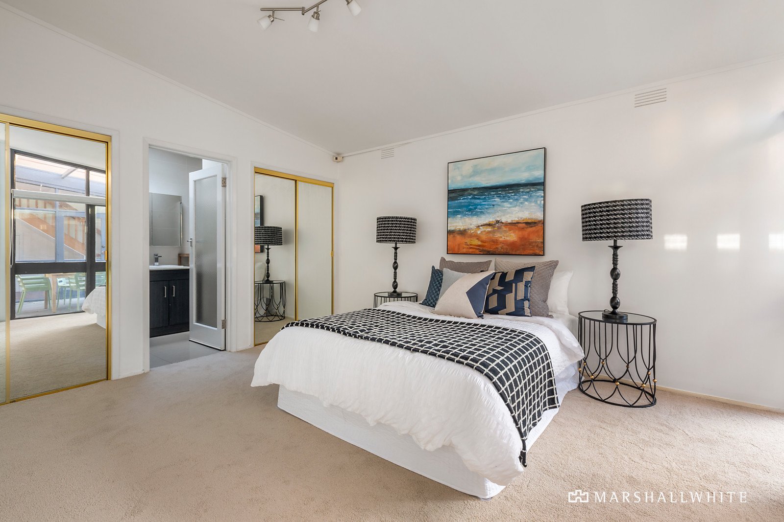 32 The Boulevard, Malvern East, VIC