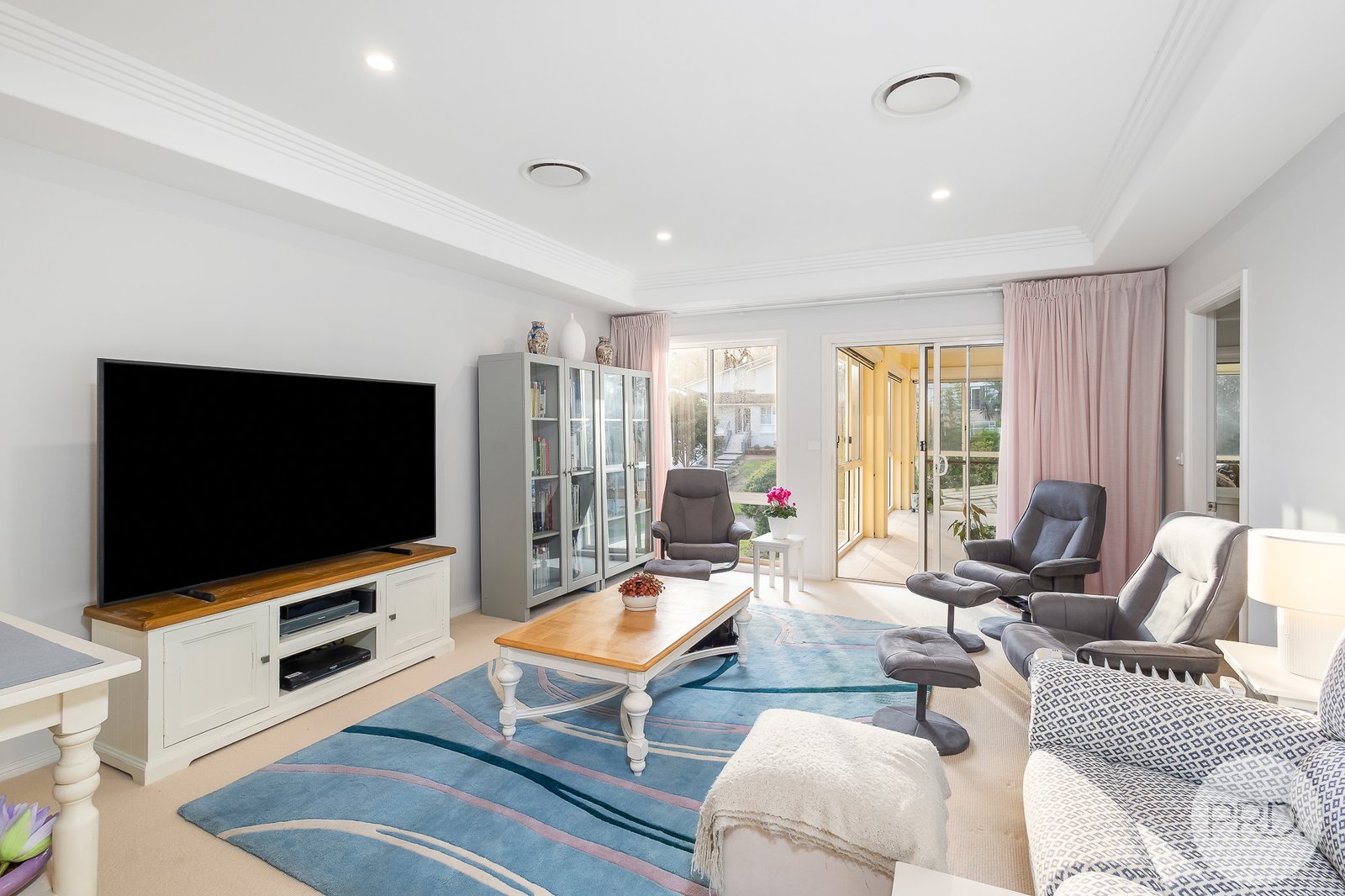 32 The Breakwater  CORLETTE 9