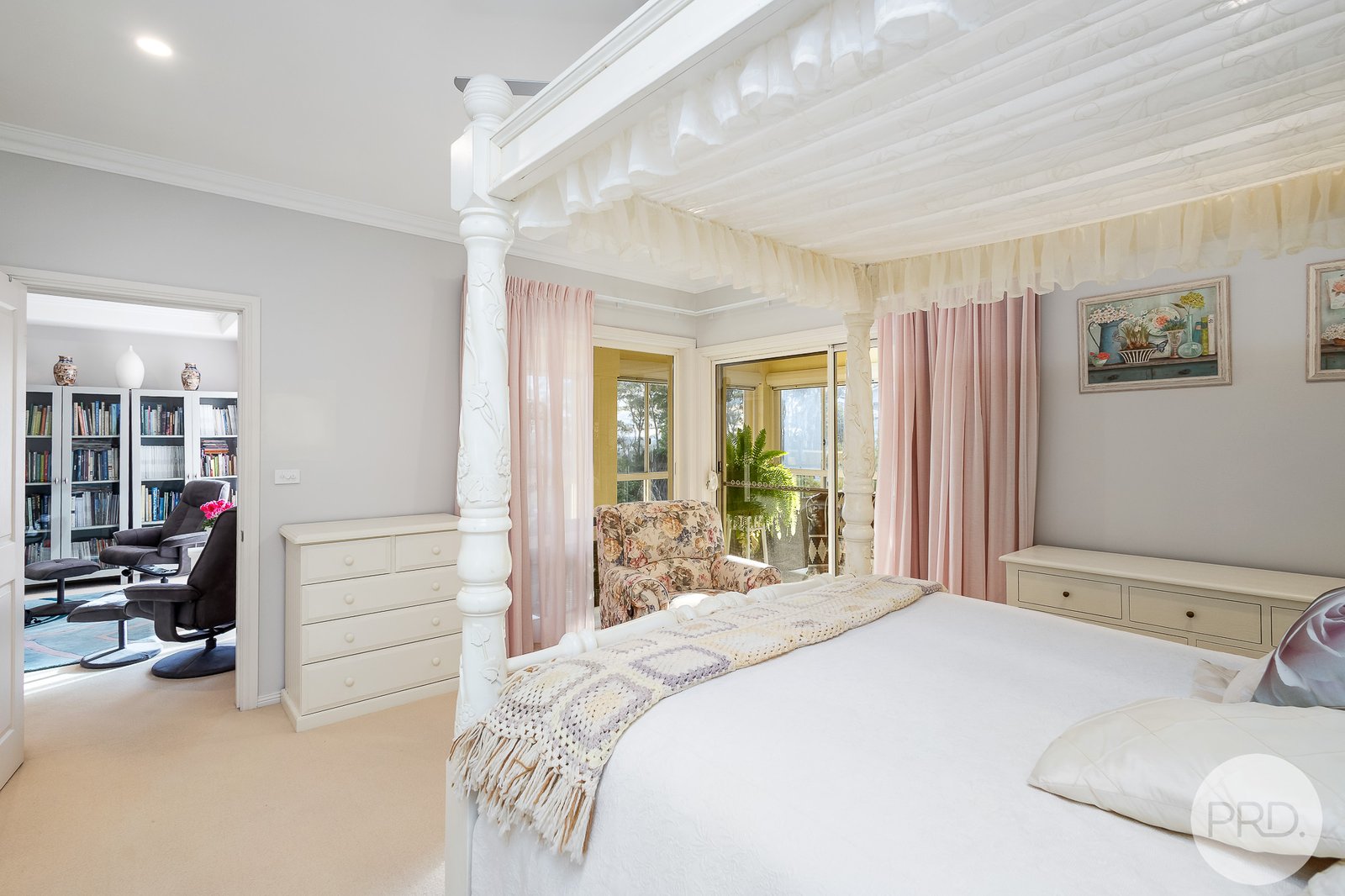 32 The Breakwater  CORLETTE 20