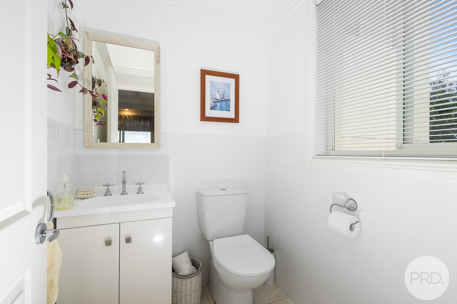32 The Breakwater  CORLETTE 26