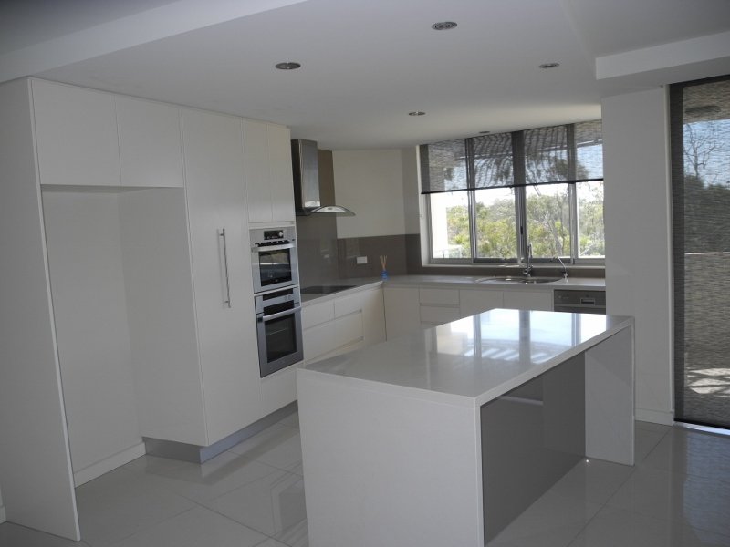 3/2 THE Promenade BOYNE ISLAND 3