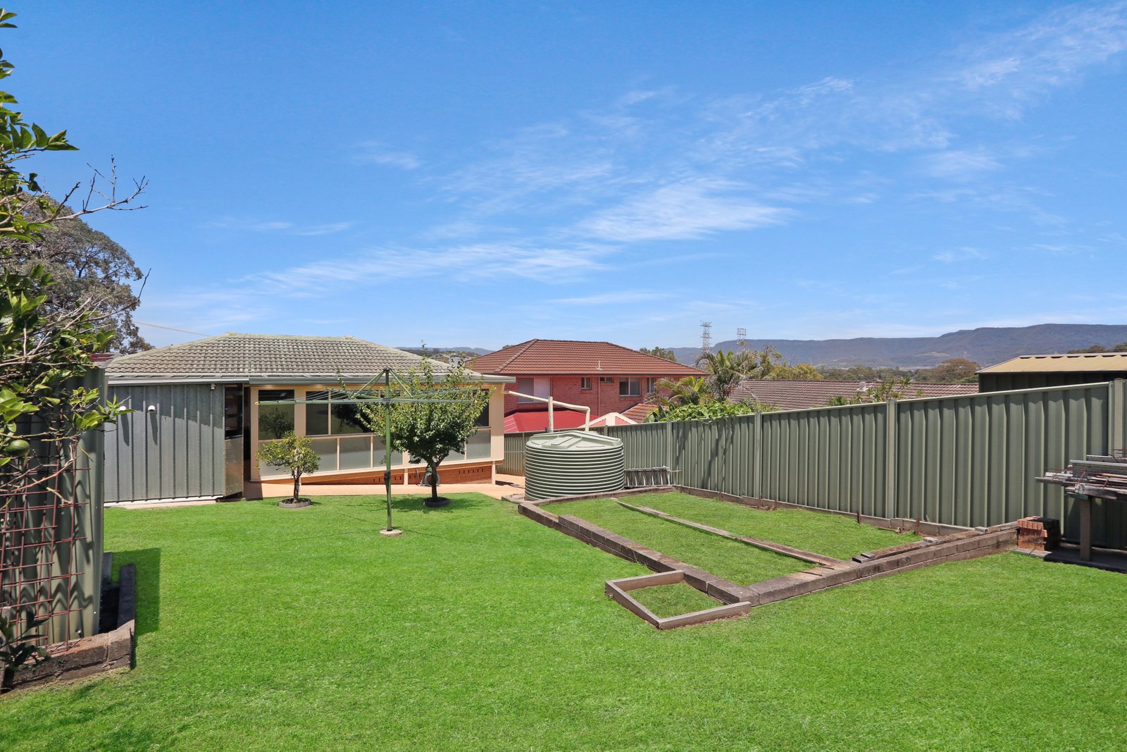 32 Thirroul Road KANAHOOKA 9