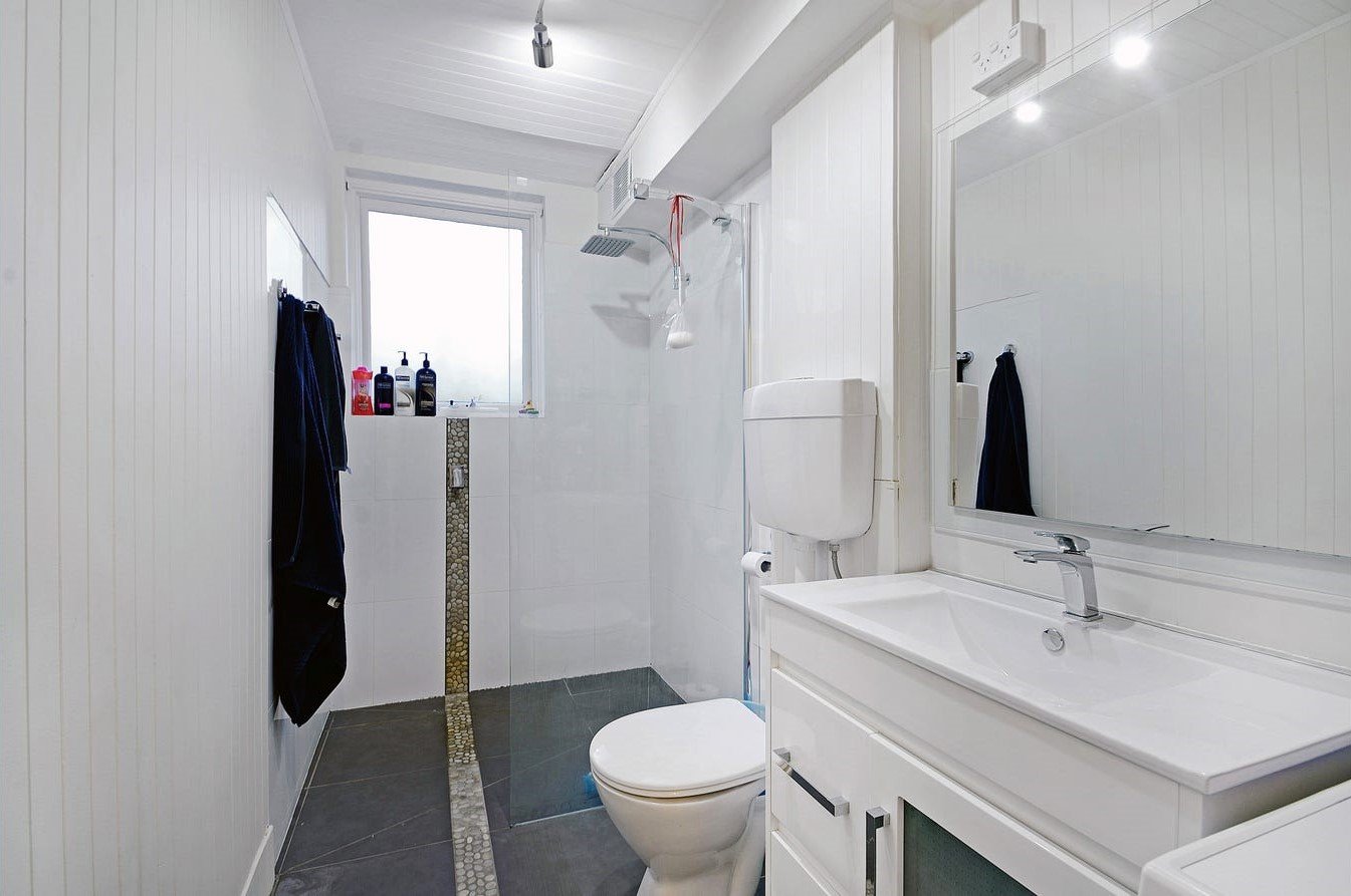 Gallery: 3/2 Thomson Rise