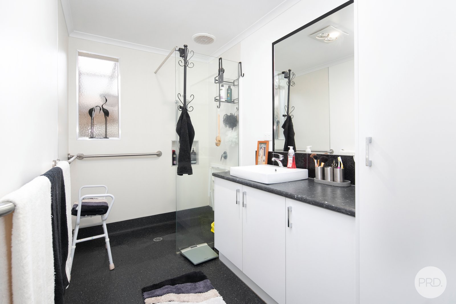 32 Thomson Street LEXTON 11