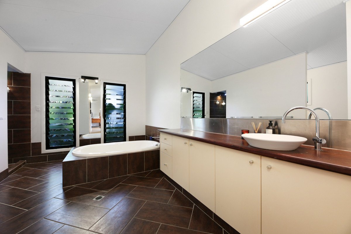 32 Tobin Way Tallebudgera 23