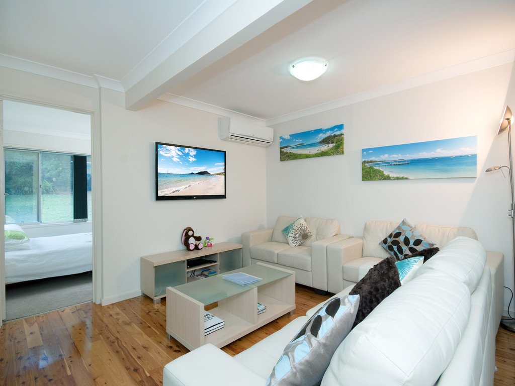 32 Tomaree Road SHOAL BAY 1