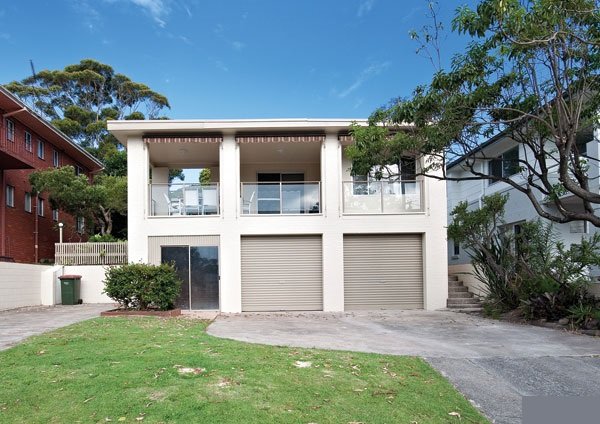 32 Tomaree Road SHOAL BAY 2