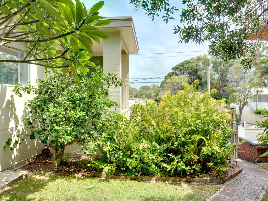 32 Tomaree Road SHOAL BAY 4