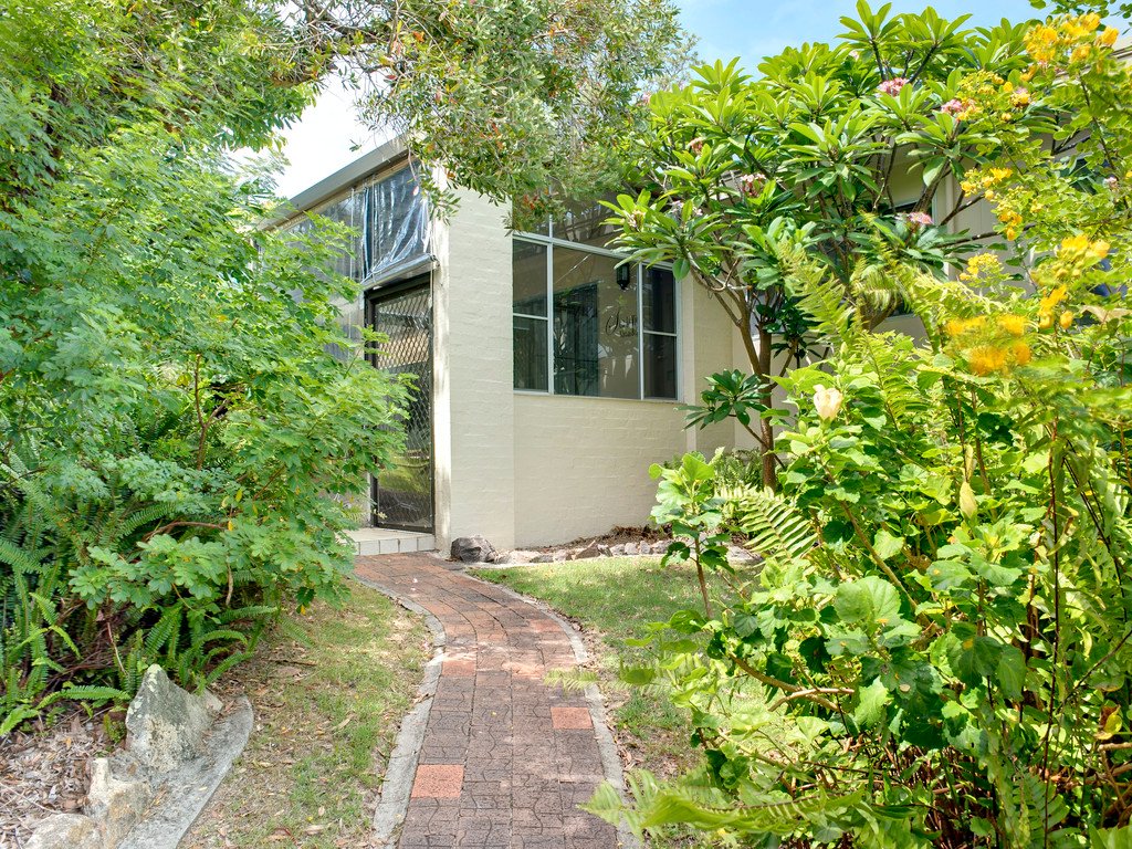 32 Tomaree Road SHOAL BAY 5