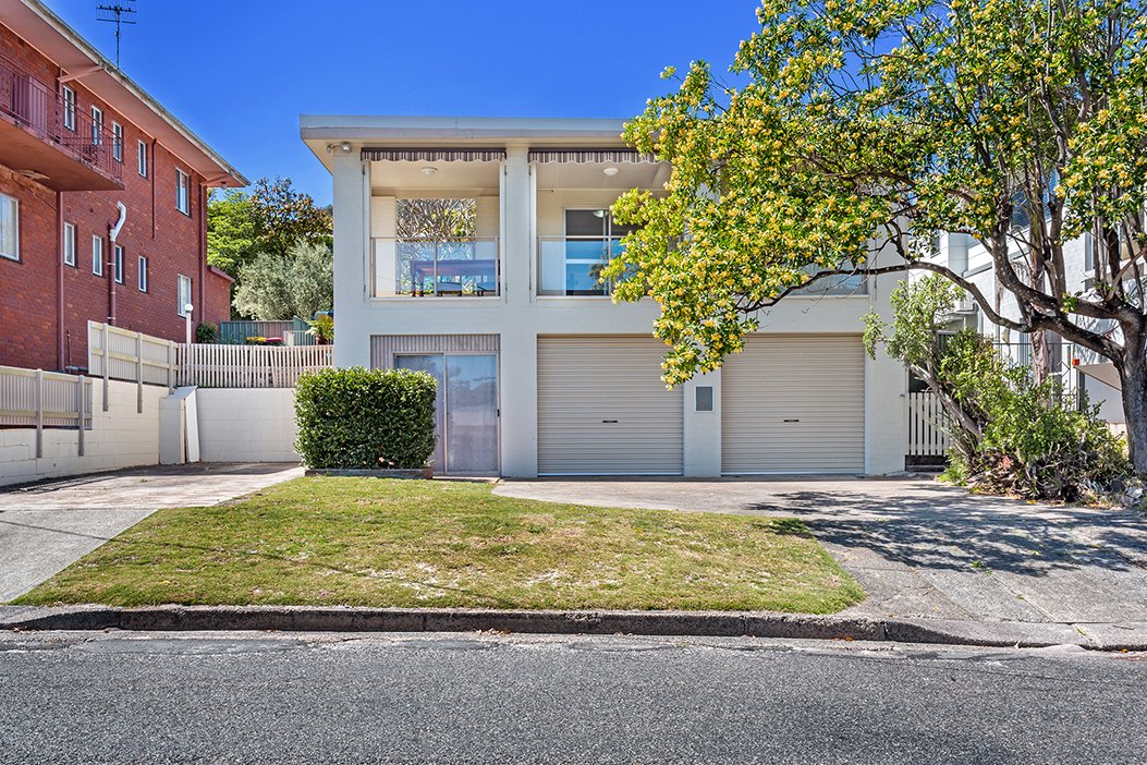 32 Tomaree Road SHOAL BAY 2