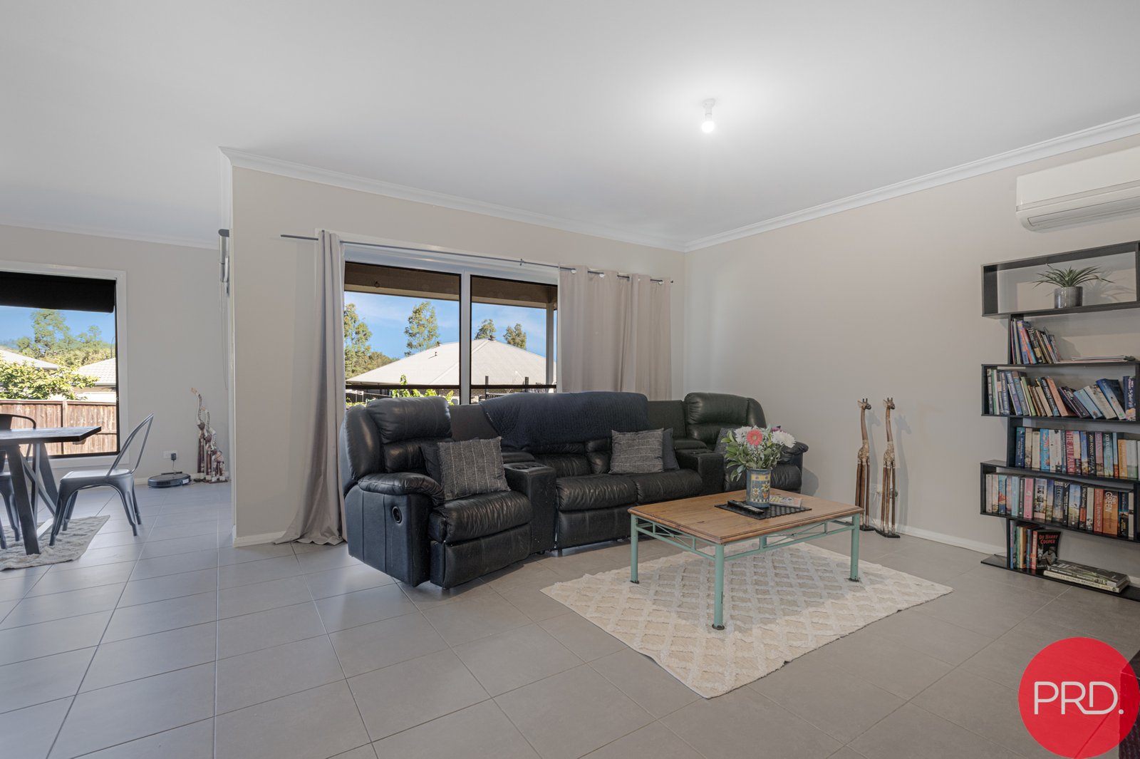 32 Tournament Street RUTHERFORD 4