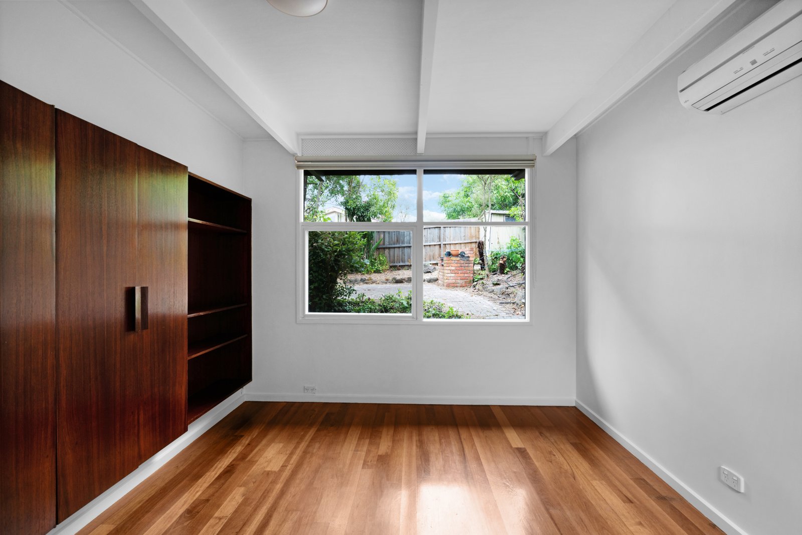 Real Estate and Property in 32 Tracey Street, Doncaster East, VIC