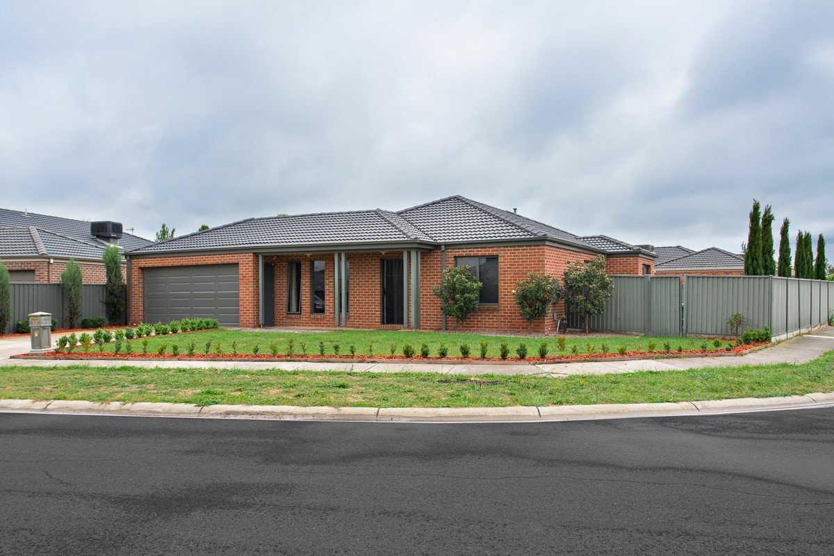 32 Tudor Avenue DELACOMBE 2