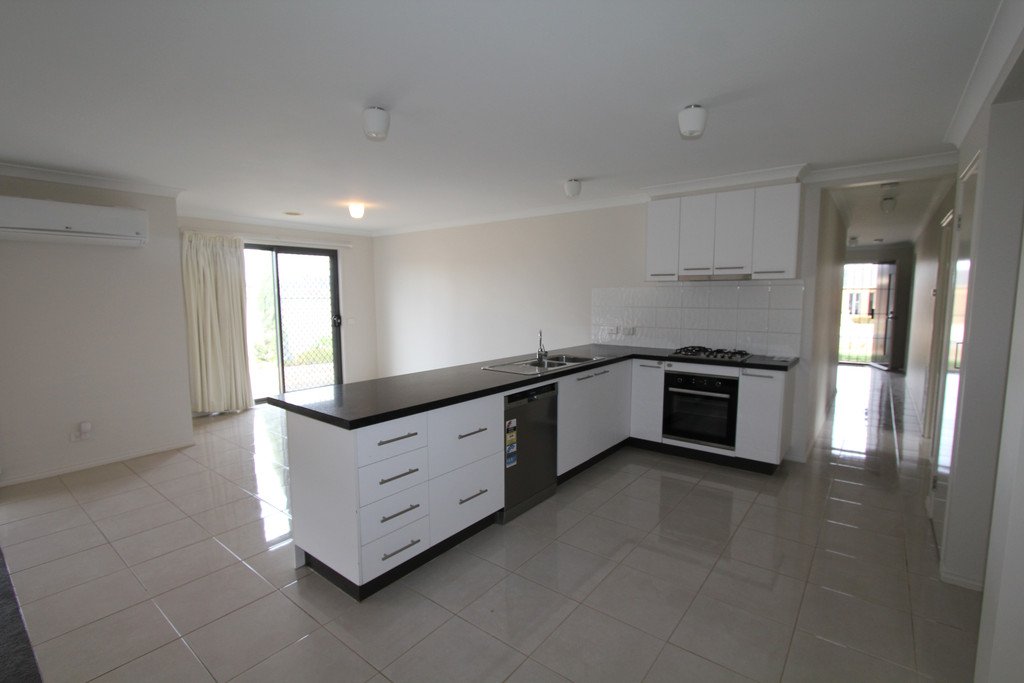 32 Tudor Avenue DELACOMBE 3