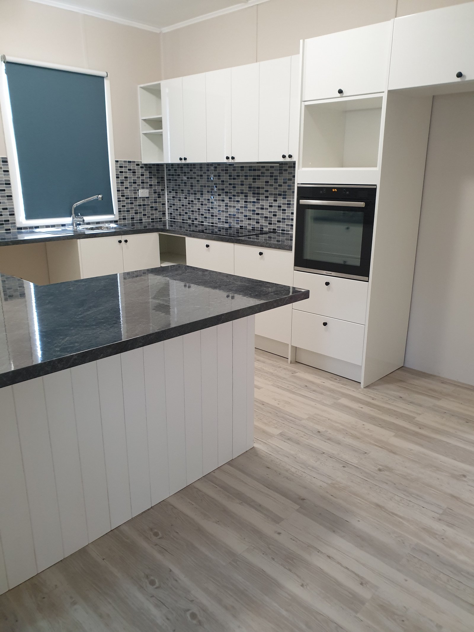 32 Tumut Street SOUTH GUNDAGAI 3