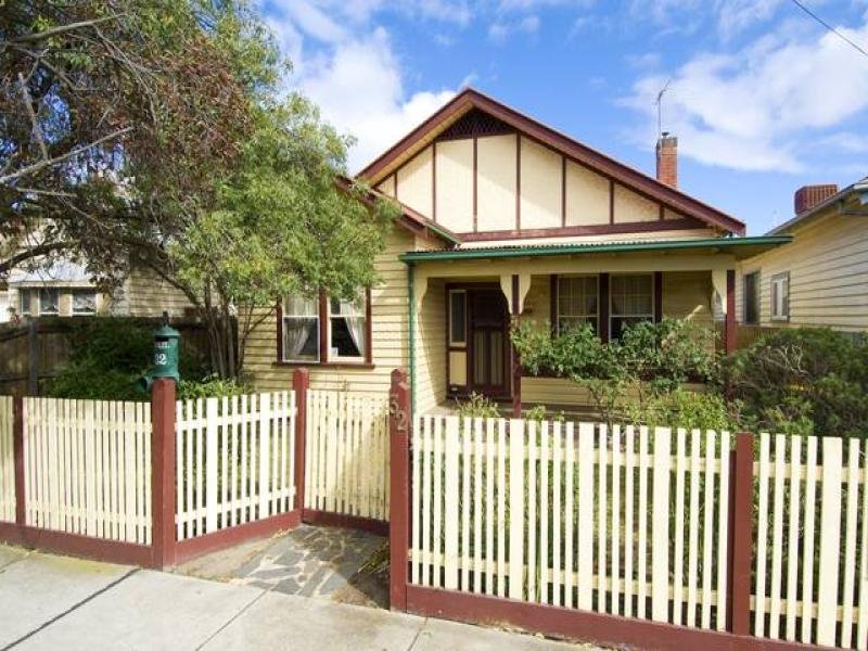 32 Tuppen Street, YARRAVILLE