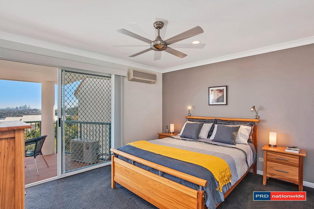 32 Vantage Point Drive BURLEIGH HEADS 1