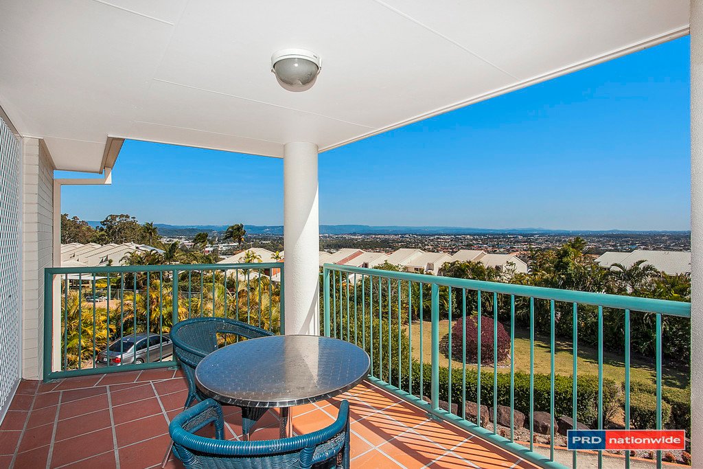 32 Vantage Point Drive BURLEIGH HEADS 2