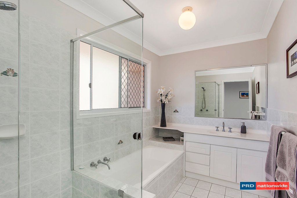 32 Vantage Point Drive BURLEIGH HEADS 10