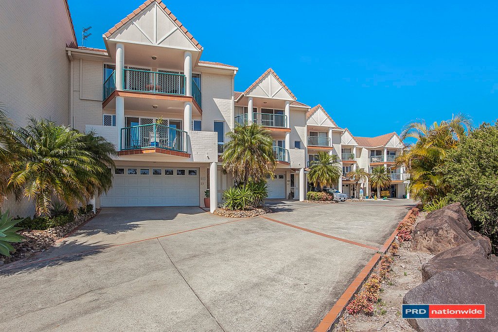 32 Vantage Point Drive BURLEIGH HEADS 11